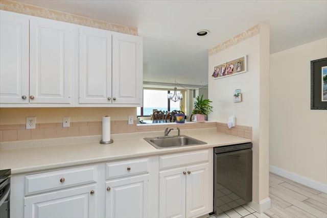 350 Revere Beach Blvd 13R, Revere, MA 02151