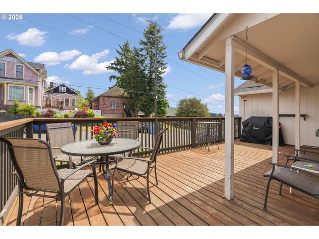 506 CHURCH St, Kelso, WA 98626