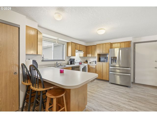 506 CHURCH St, Kelso, WA 98626