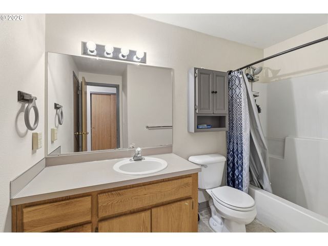 506 CHURCH St, Kelso, WA 98626