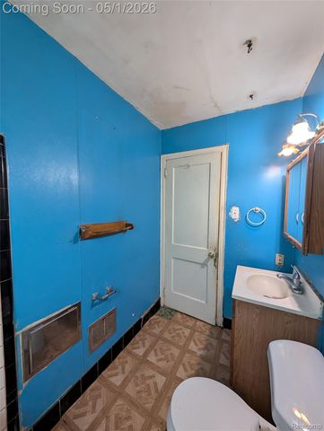 20505 Hamburg Street, Detroit, MI 48205