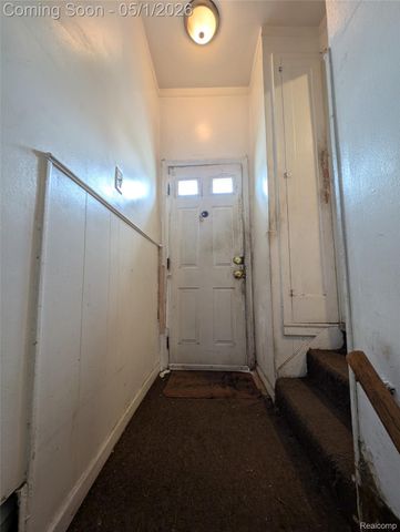 20505 Hamburg Street, Detroit, MI 48205