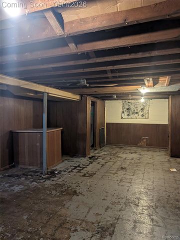 20505 Hamburg Street, Detroit, MI 48205