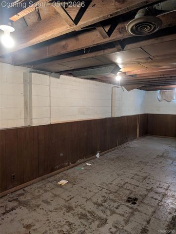 20505 Hamburg Street, Detroit, MI 48205
