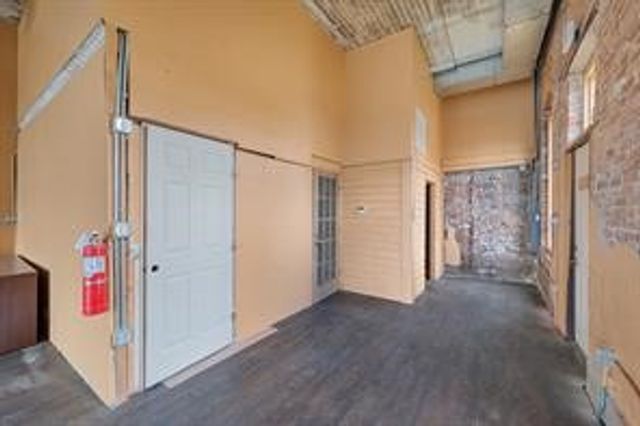 100 S Main Street, Milford, TX 76670