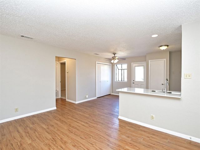 301 Algerita DR D, Georgetown, TX 78628