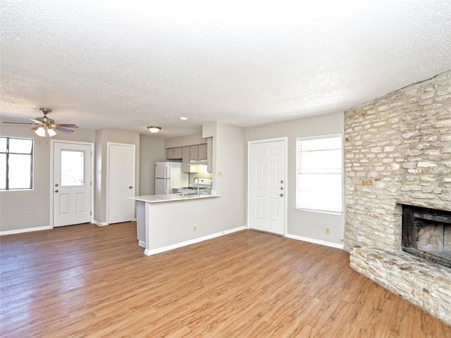 301 Algerita DR D, Georgetown, TX 78628
