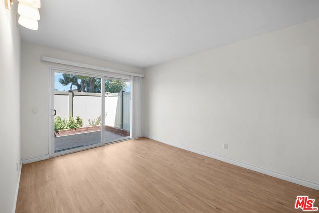 12334 Runnymede Street 5, Los Angeles, CA 91605