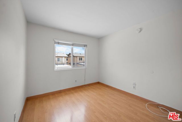 12334 Runnymede Street 5, Los Angeles, CA 91605