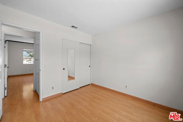 12334 Runnymede Street 5, Los Angeles, CA 91605