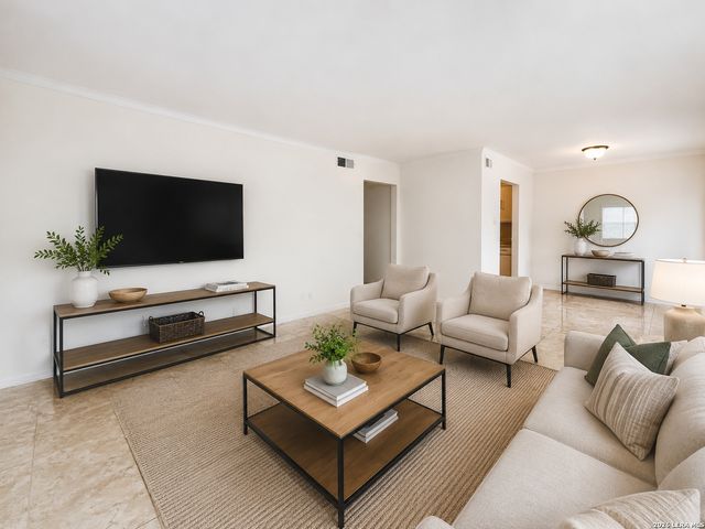 6611 Southpoint St Apt 128, San Antonio, TX 78229