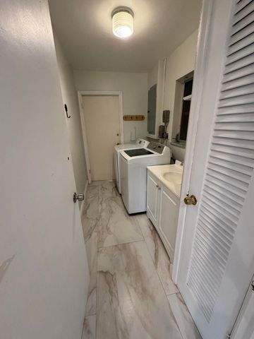 1385 NW 6th Street, Boca Raton, FL 33486