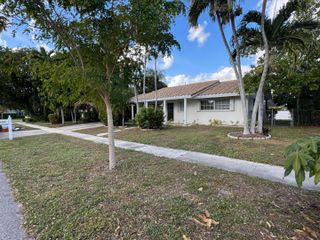 1385 NW 6th Street, Boca Raton, FL 33486