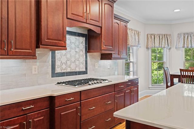 225 Heatherwood Drive, Winston-salem, NC 27107
