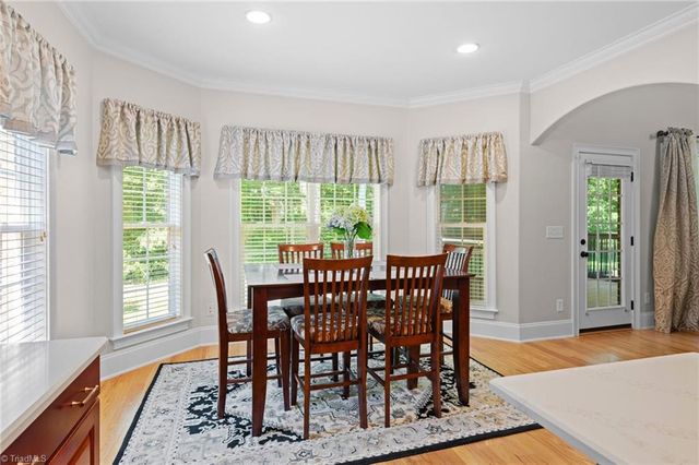 225 Heatherwood Drive, Winston-salem, NC 27107
