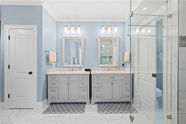 225 Heatherwood Drive, Winston-salem, NC 27107