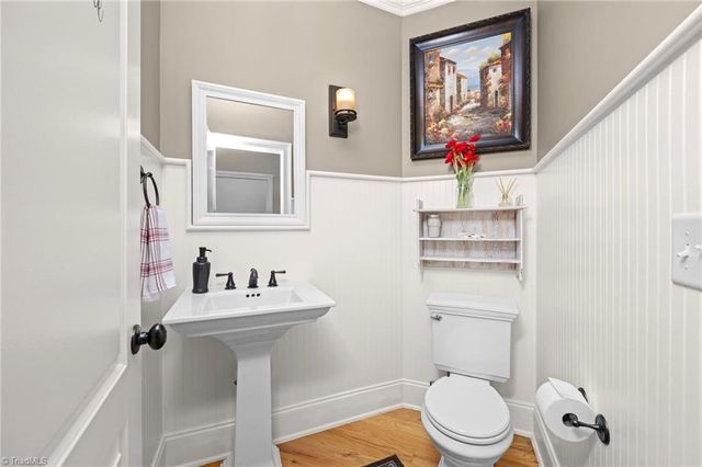 225 Heatherwood Drive, Winston-salem, NC 27107
