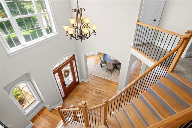 225 Heatherwood Drive, Winston-salem, NC 27107