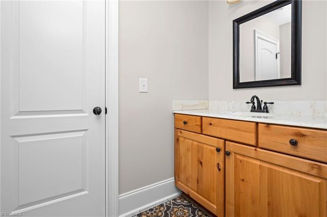 225 Heatherwood Drive, Winston-salem, NC 27107