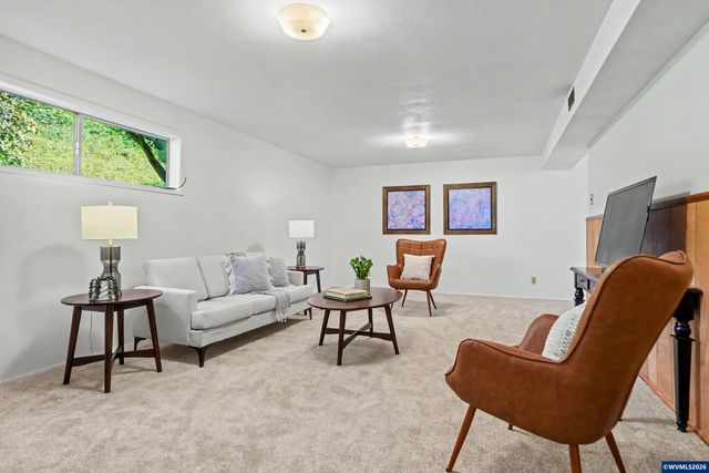 3157 NW Norwood Dr, Corvallis, OR 97330