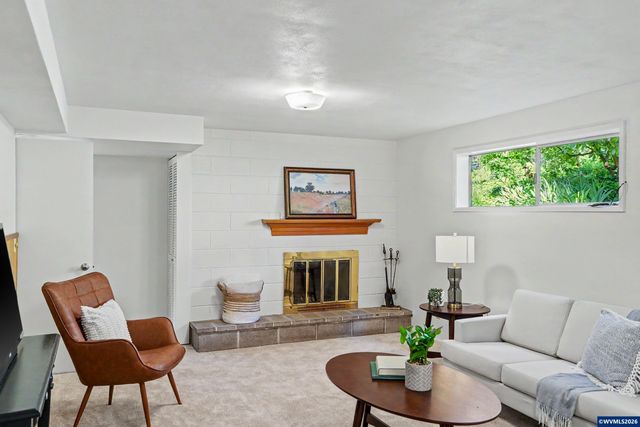 3157 NW Norwood Dr, Corvallis, OR 97330
