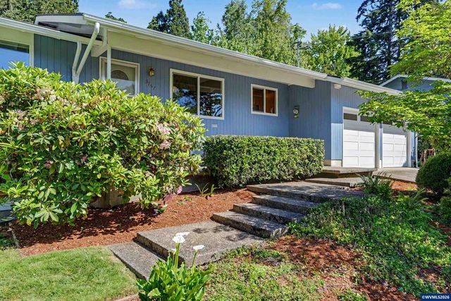 3157 NW Norwood Dr, Corvallis, OR 97330