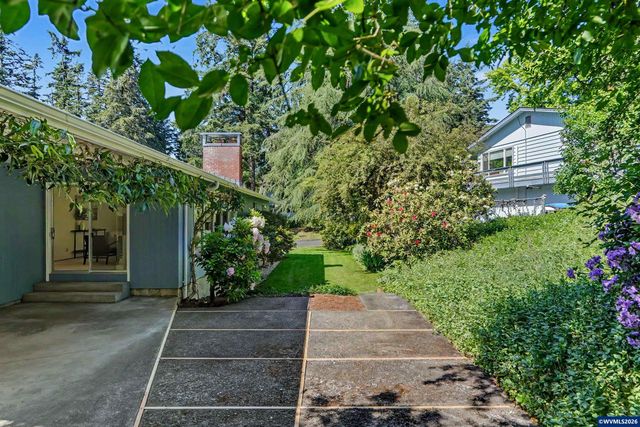 3157 NW Norwood Dr, Corvallis, OR 97330