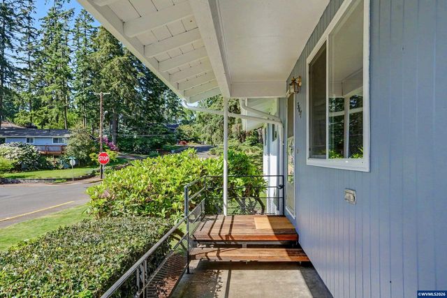 3157 NW Norwood Dr, Corvallis, OR 97330