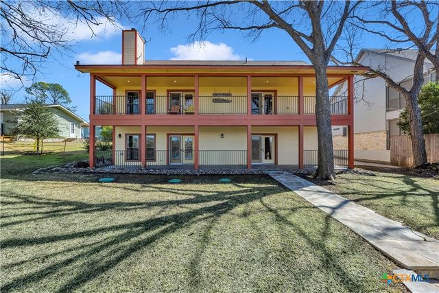 418 County Road 119a, Kingsland, TX 78611