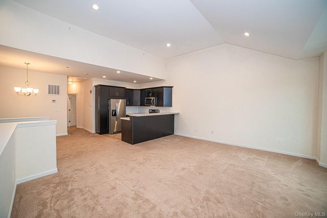 6 Sophia Court, West Babylon, NY 11704