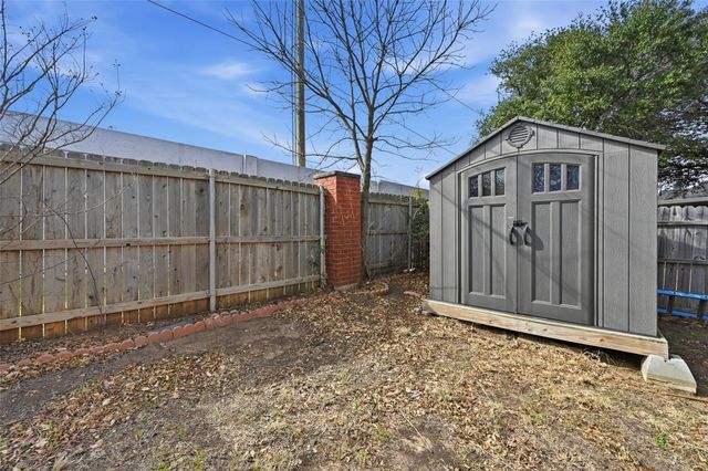 7000 Cadillac Boulevard, Arlington, TX 76016