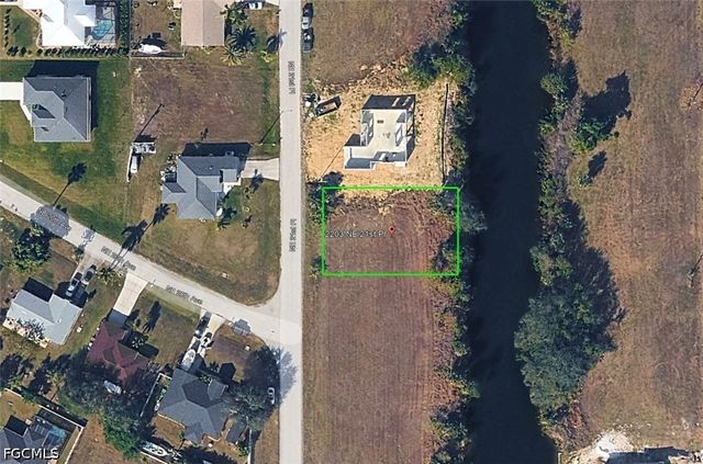 2203 NE 21st PL, Cape Coral, FL 33909