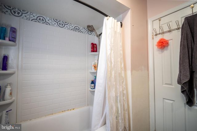 7 NAYLOR CT, Quakertown, PA 18951