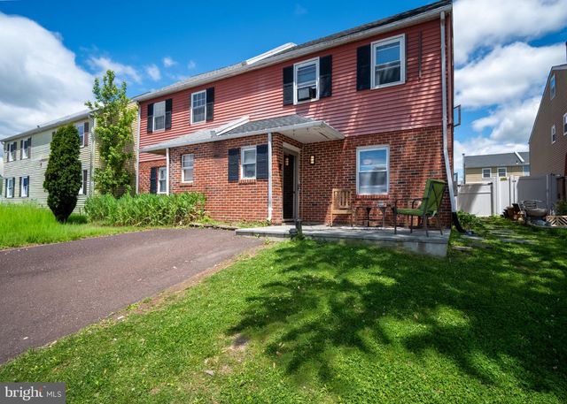 7 NAYLOR CT, Quakertown, PA 18951