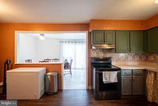 7 NAYLOR CT, Quakertown, PA 18951