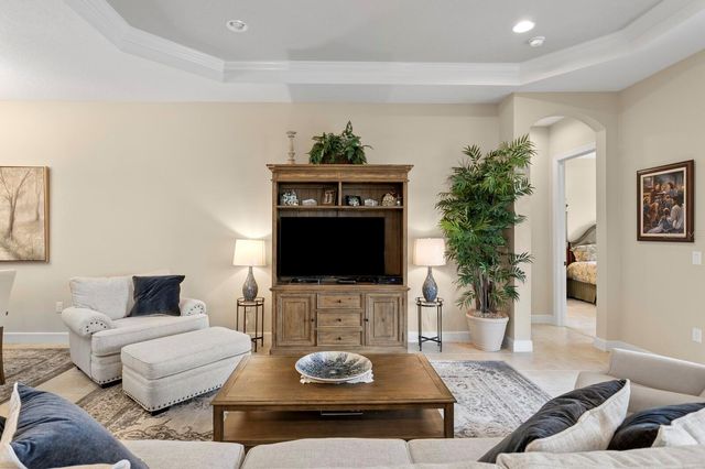 8717 SORANO VILLA DRIVE, Tampa, FL 33647