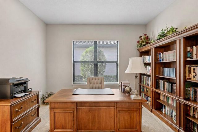 8717 SORANO VILLA DRIVE, Tampa, FL 33647