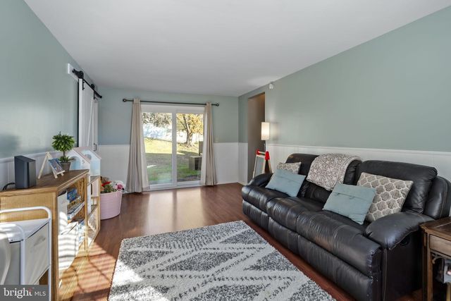 3 DUTTON CT, York, PA 17402