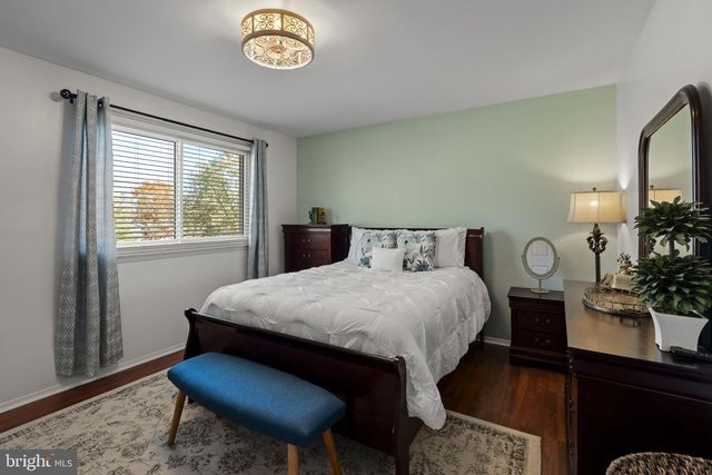 3 DUTTON CT, York, PA 17402