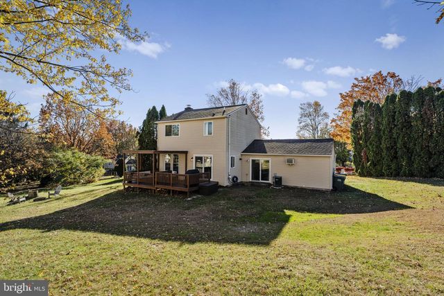 3 DUTTON CT, York, PA 17402