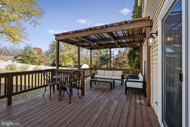 3 DUTTON CT, York, PA 17402