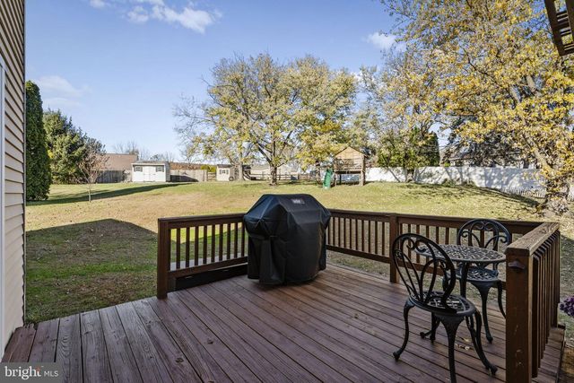 3 DUTTON CT, York, PA 17402