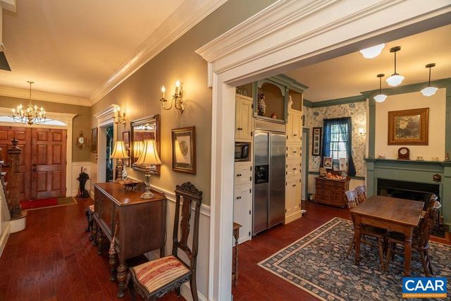 2004 SEVEN MEADOWS LN, Appomattox, VA 24522