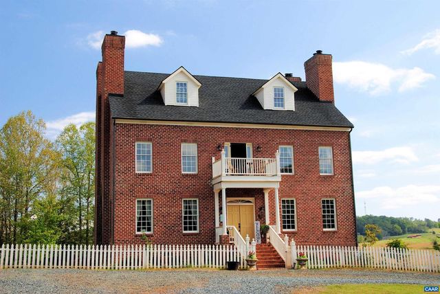 2004 SEVEN MEADOWS LN, Appomattox, VA 24522