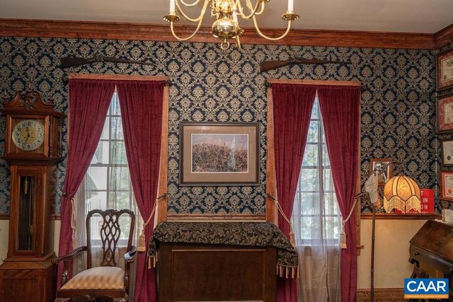 2004 SEVEN MEADOWS LN, Appomattox, VA 24522