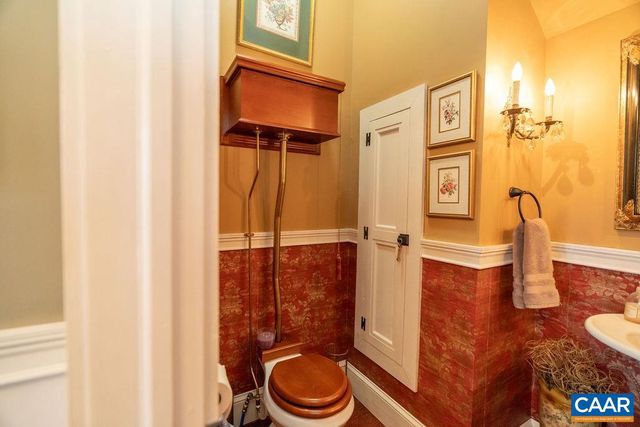 2004 SEVEN MEADOWS LN, Appomattox, VA 24522