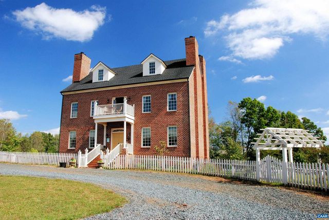 2004 SEVEN MEADOWS LN, Appomattox, VA 24522