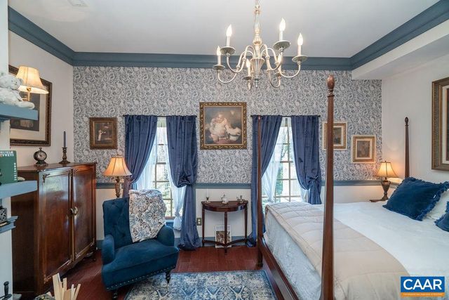 2004 SEVEN MEADOWS LN, Appomattox, VA 24522