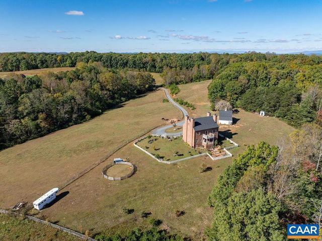 2004 SEVEN MEADOWS LN, Appomattox, VA 24522