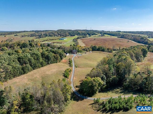 2004 SEVEN MEADOWS LN, Appomattox, VA 24522